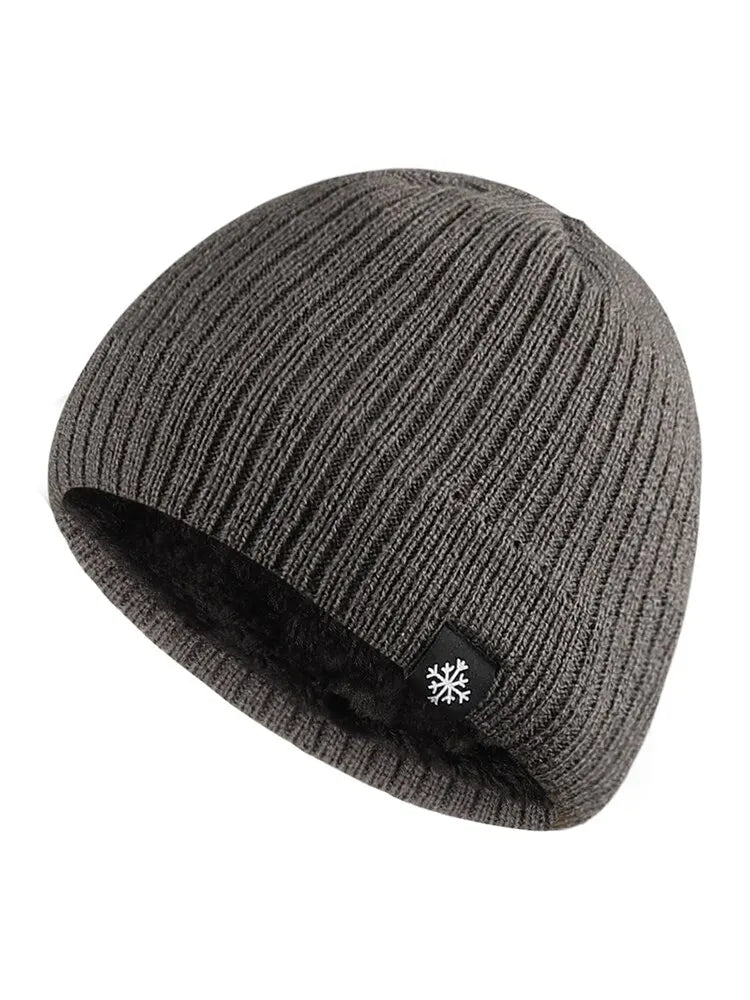 Gorro Esportivo e Elegante com Etiqueta Neve – (Promoção de Inverno 2025)