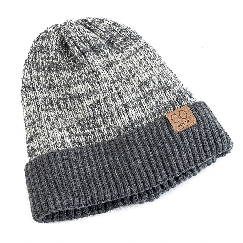 Gorro Unissex de Inverno com Estilo Moderno e Conforto Térmico – (Promoção de Inverno 2025)